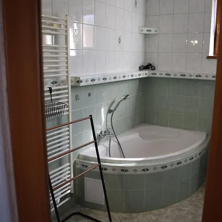 Domcek Pod Kalvariou Dom wakacyjny